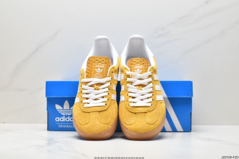 Adidas Sneakers